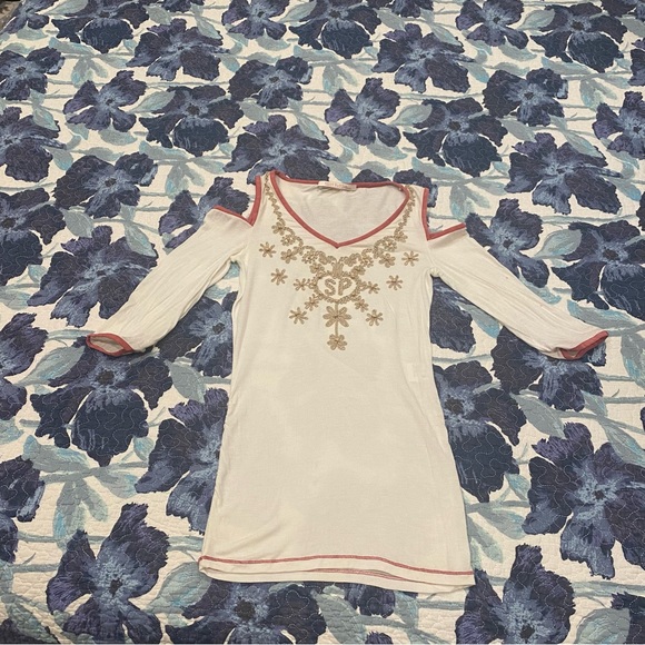 Shirt passion cold shoulder jersey beaded shirt - Picture 1 of 10